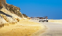 来自马耳他的Gozo Jeep Tour享用午餐和酒店转让 - Housity