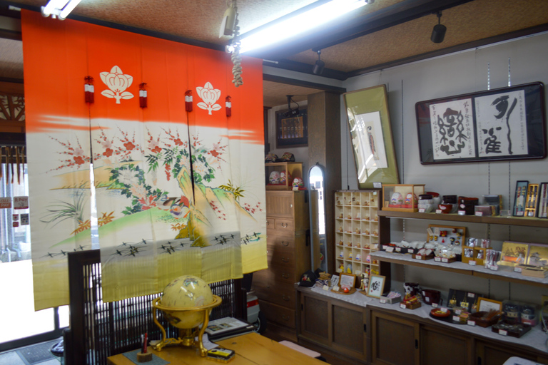 Kanazawa: Ninja Temple & Bamboo Brush Calligraphy