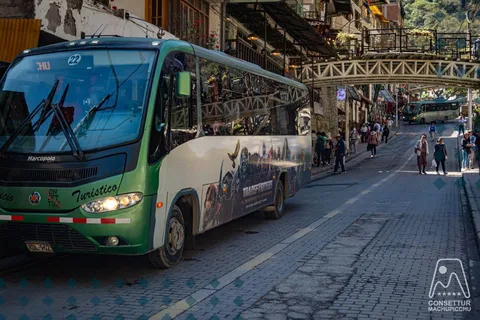 Billets de bus aller-retour pour le Machu Picchu.