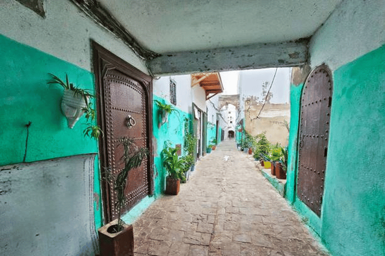 Tetouan: Hidden Gems and Artisan Souks Guided Tour