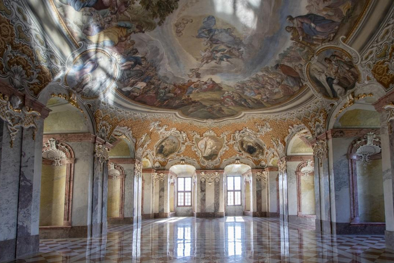 Wrocław: Lubiąż Abbey Private Half-day Tour with Transfer