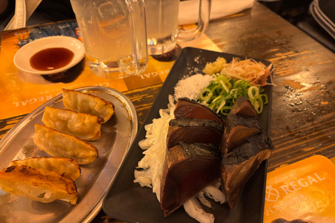 Kanazawa: Nighttime Izakaya Tour with Local Guide