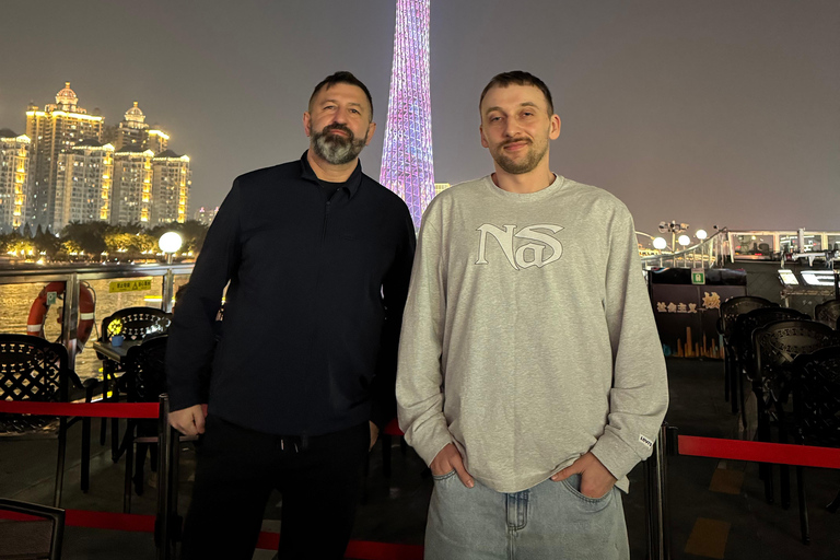 Guangzhou: Night Tour with River Cruise & Street Food Private Car & Cruise