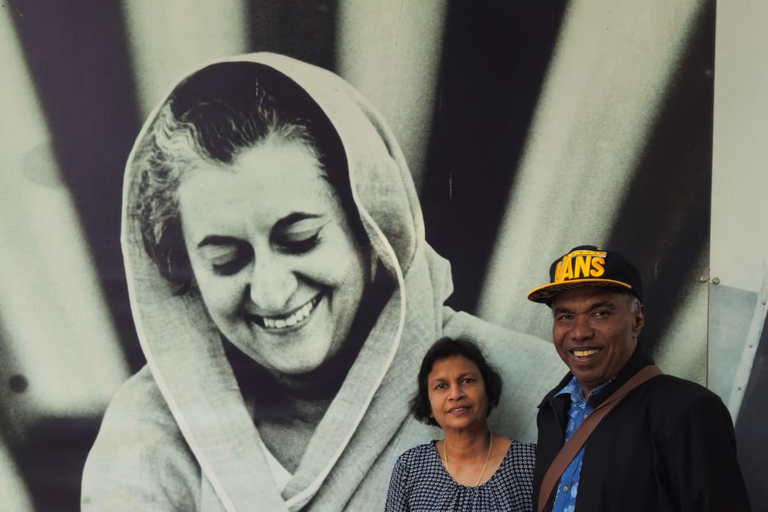 Desde Delhi: tour de día completo por la ciudad antigua y la nueva Delhi.Tour de un día: Old Delhi y New Delhi: coche, guía y tickets de acceso incluidos.