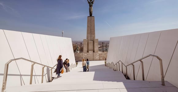 Budapest: Citadella Guided Panorama Tour