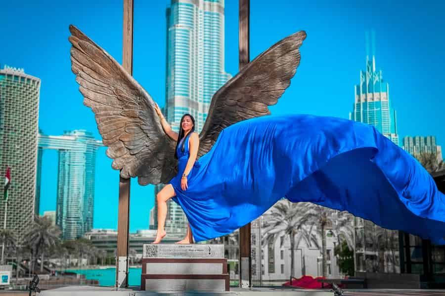 Dubai: Burj Khalifa Flying Dress Videodreh. Foto: GetYourGuide
