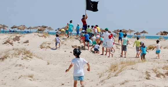 Djerba: Pirate Boat Trip to Flamingo Island with Lunch & Transfers