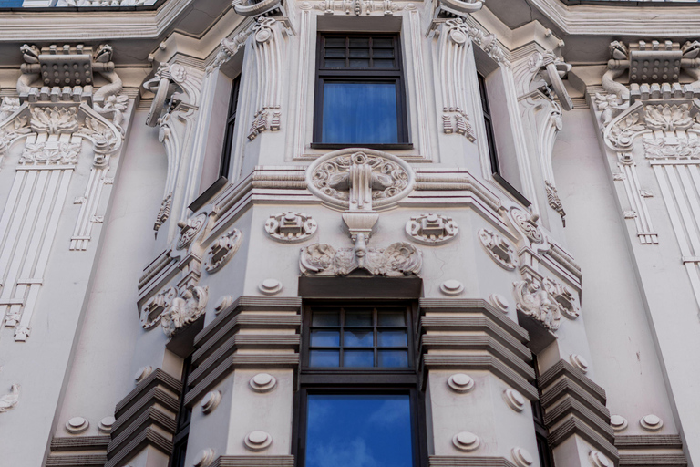Riga Art Nouveau Guided Tour with Unique Food Tasting