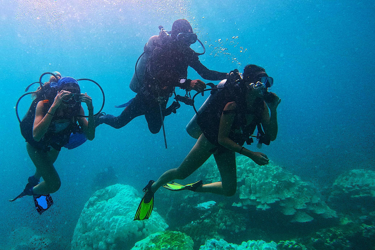 Immersioni a Phuket Isola di Maithon in piccolo gruppo o snorkelingProva a immergerti la mattina: 1 immersione e 1 snorkeling - non è richiesta la licenza