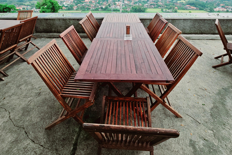 Templi e sapori: tour di Prambanan con fotografo e pranzoTempli e gusto: tour di Prambanan con fotografo e pranzo