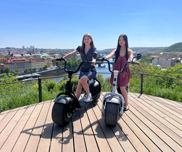 SCROOSER or E-Scooter City Tour