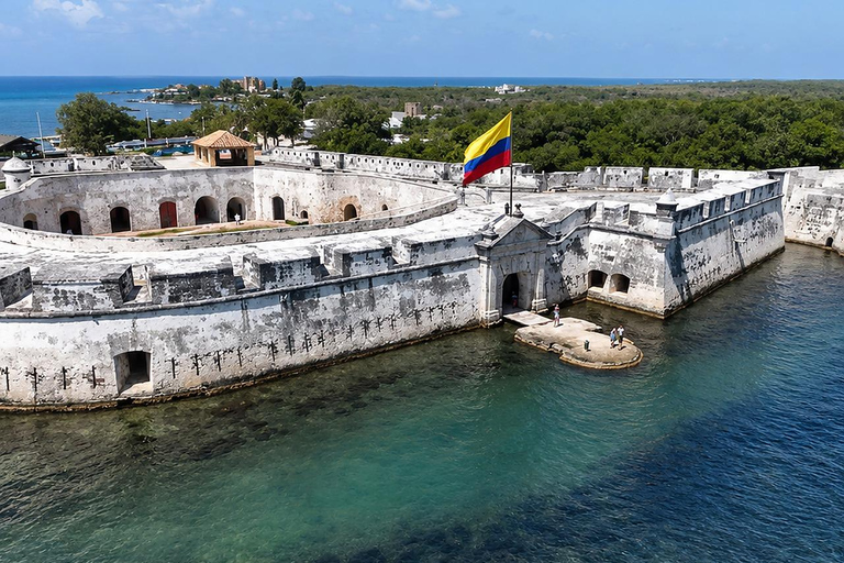 Cartagena: Rosario Islands Boat Tour & Plankton Night Swim Day tour: back at the marina around 5 p.m.