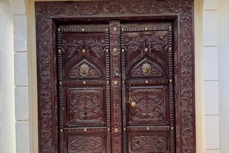 From Muscat: East Coast Heritage Tour with Lunch Private East Coast Heritage Tour with Lunch