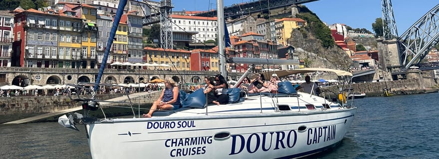 Porto : croisière en voilier avec vin de Porto, option coucher de soleil