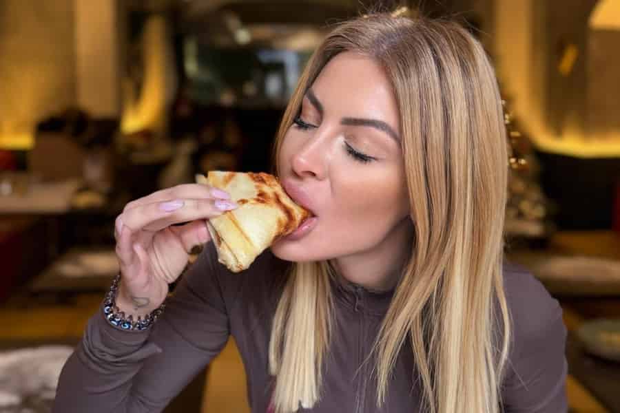Neapel: Pizza- und Tiramisu-Kochkurs mit unbegrenztem Wein. Foto: GetYourGuide Neapel: Pizza- und Tiramisu-Kochkurs mit unbegrenztem Wein. Foto: GetYourGuide
