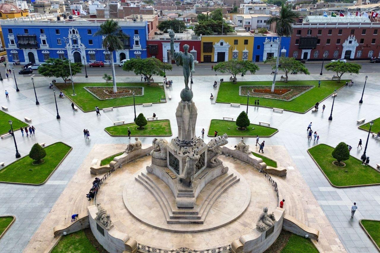 Paranomische Stadtführung in Trujillo + Paranomischer Bus