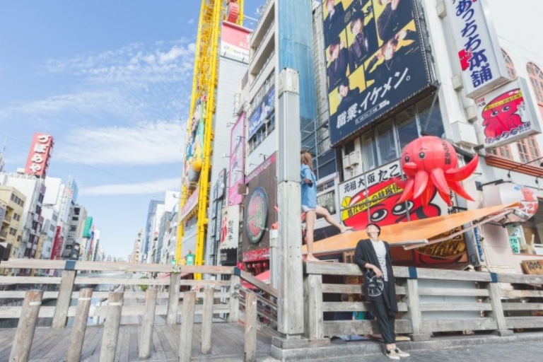 Séance photo privée pour les couples dans un lieu emblématique d'Osaka2 Emplacements et photos de nuit