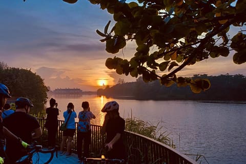 Singapore: Sunrise Cycling Tour (Hidden Nature + Breakfast) - Image 2