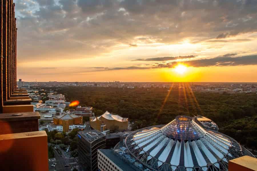 Berlin: Panoramapunkt Ticket ohne Anstehen Aufzugsticket. Foto: GetYourGuide