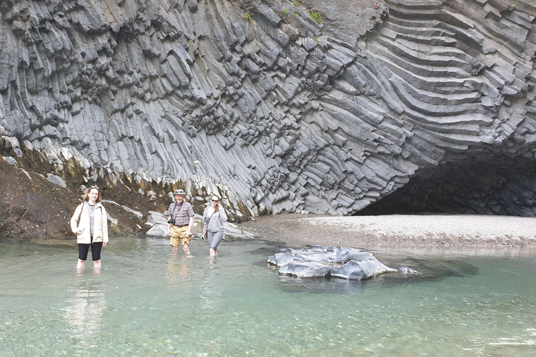 Catania: Excursión a pie por el Etna 2000 m y las Gargantas de Alcántara, recogida