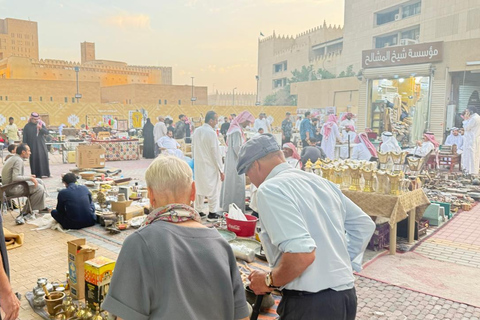 Riyadh tour: historical landmarks and traditional experience