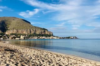 Palermo-Erlebnis: Monreale, Katakomben und Mondello mit Essen