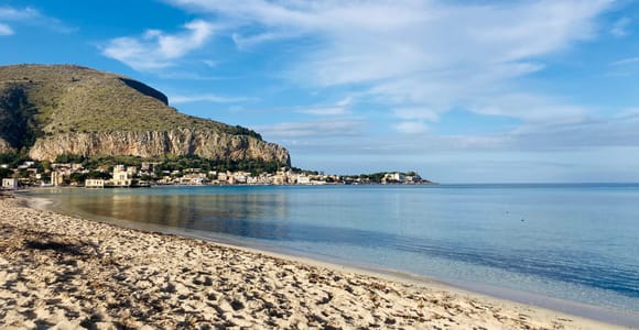 Palermo Experience: Monreale, Catacombe e Mondello con Cibo
