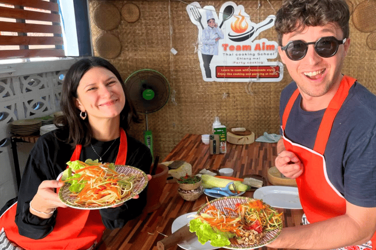 Chiang Mai: Ethical Elephant Sanctuary & Thai Cooking Class