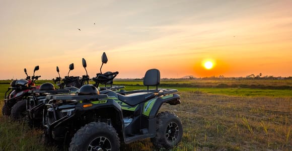 Siem Reap: Guided Quad Bike Tour with Sunset & Snack