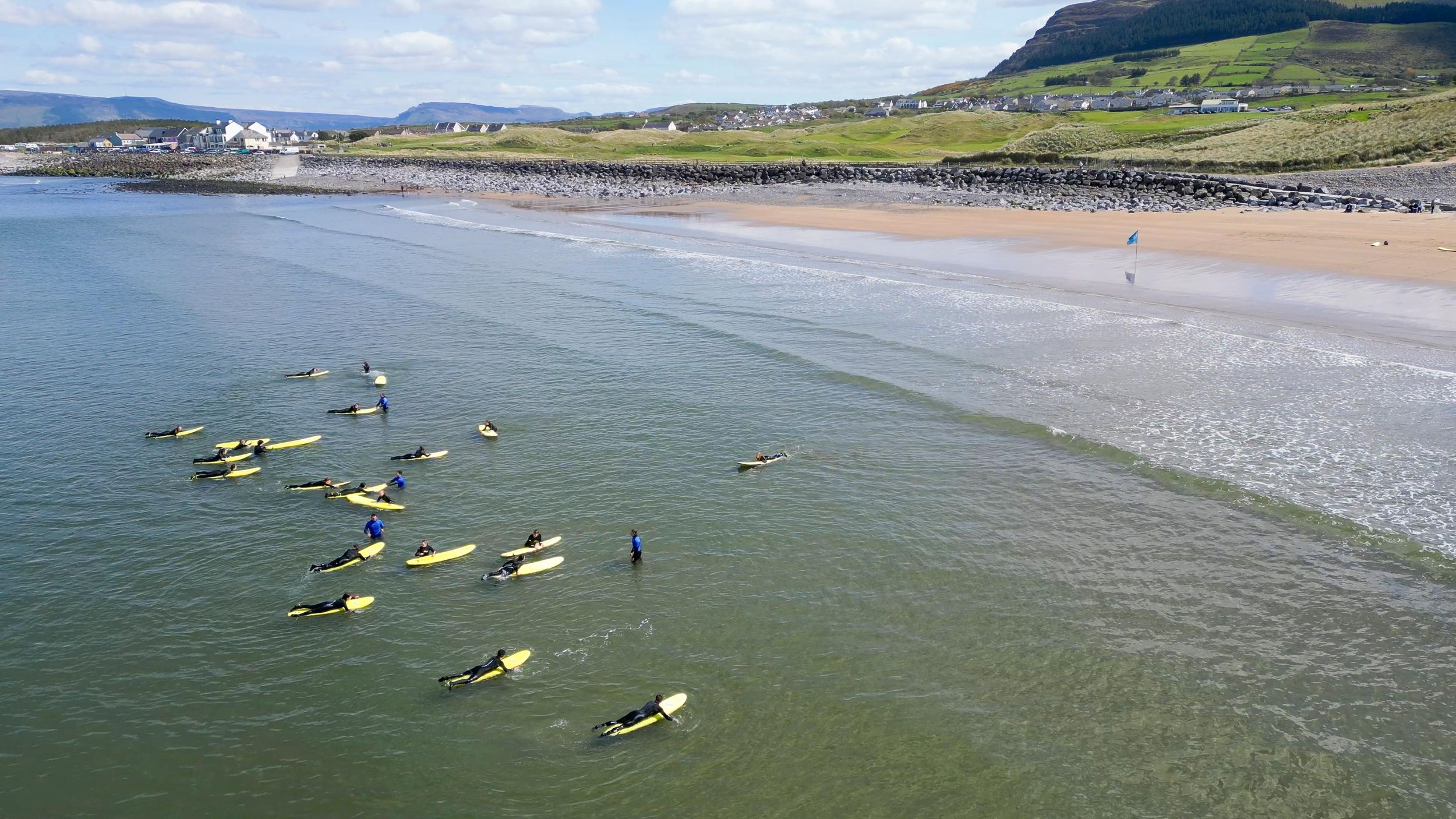 Surfunterricht in Co. Sligo, am Wild Atlantic Way