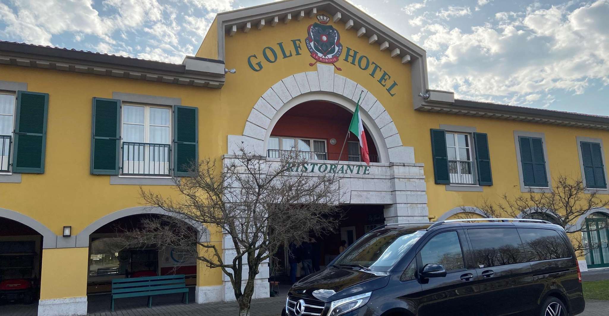 Torino , Privater Transfer zum/vom Flughafen Malpensa - Hizvo