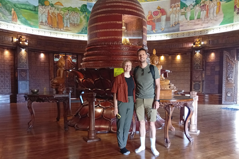 Kandy Full-Day Cultural & Scenic Tour with Local Guide