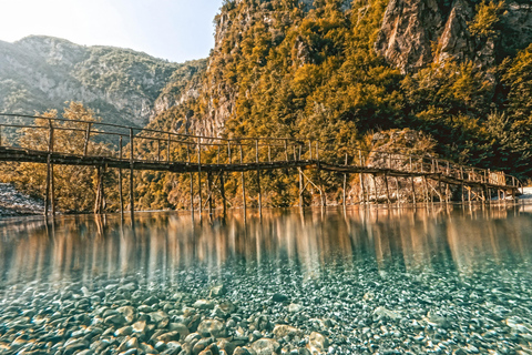 从地拉那/戈莱姆/都拉斯出发：科马尼湖与沙拉河之旅