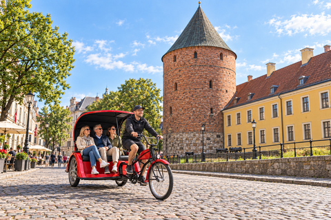 Riga: Private Old Town Highlights by Cycle Rickshaw ride