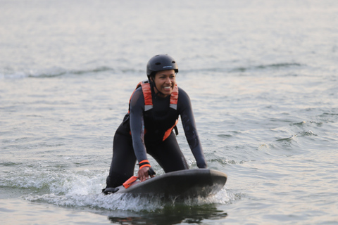 Seoul: Efoil Experience in Han River E-foiling experience
