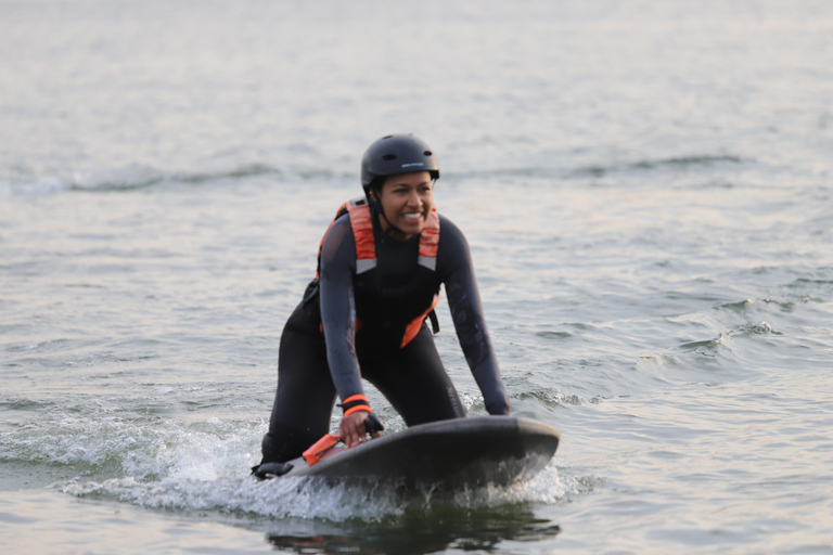 Seoul: Efoil Experience in Han River E-foiling experience
