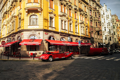 Prague: Old Town Private Vintage Car Tour Hodinovka