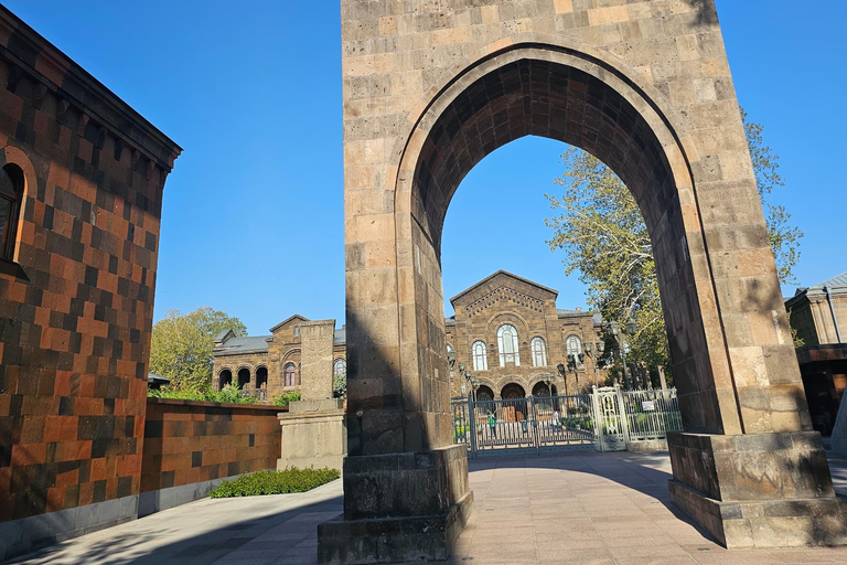 Yerevan: Private Khor Virap and Etchmiadzin Day Trip