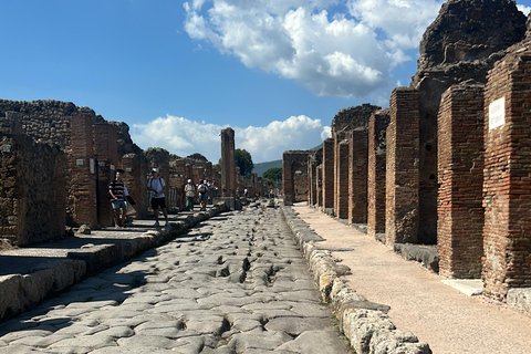 Pompeii: Guided Tour AND SUNSET