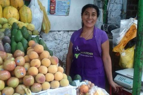 Lima: Market Tour, 35 Fruits Tasting & Cooking Class