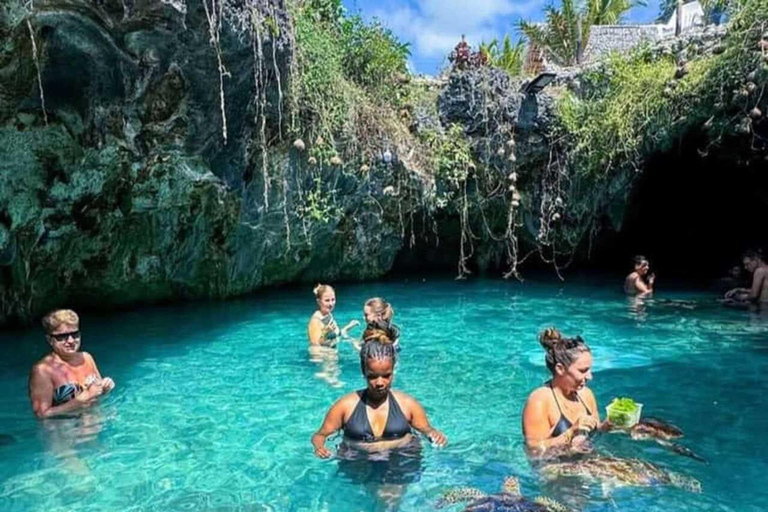 Zanzibar: Salaam Cave & Mtende Beach Hidden Paradise Tour