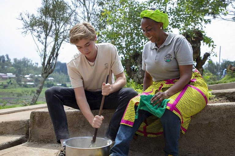 جولة في قرية مايانجي للمصالحة