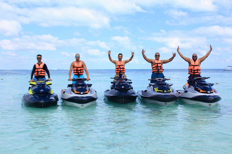 Cancun: Jet Ski Rental in Ocean Side