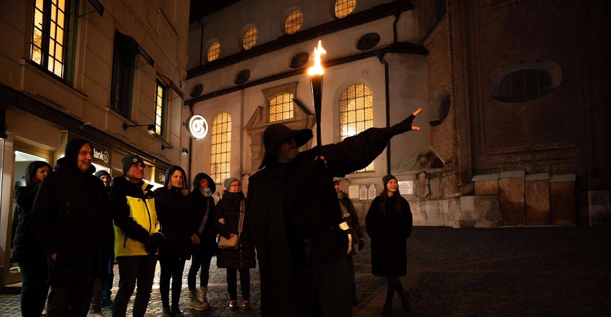 Munich: Night Watchman Torch Tour in German photo 7