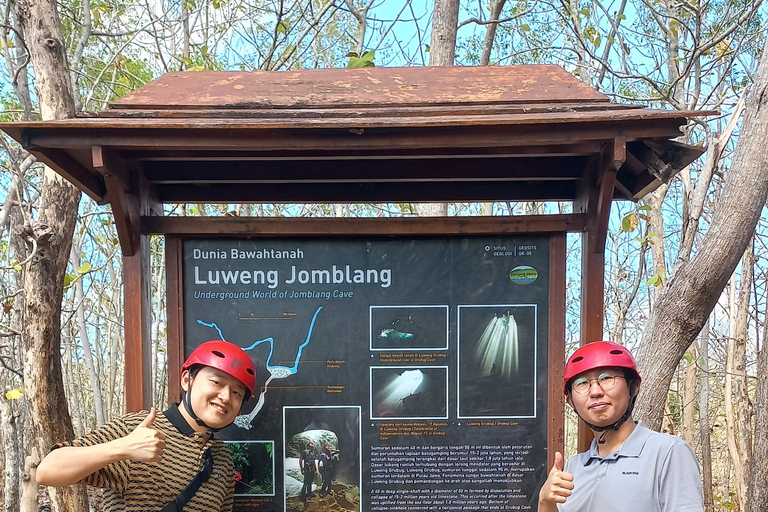 GROTTA DI JOMBLANG E GROTTA DI PINDUL TUBING FLUVIALE