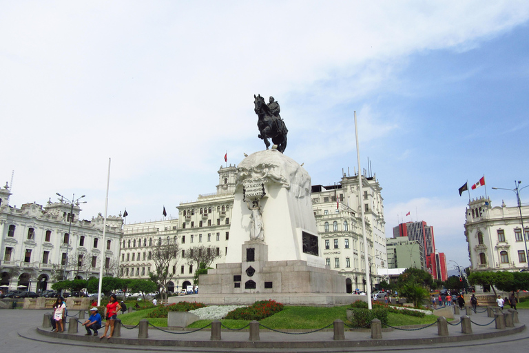 Passeio por Lima com uma visita às catacumbas de São Francisco.