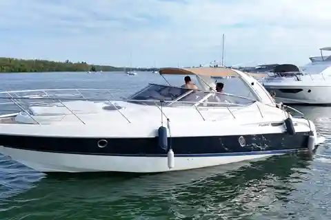 Yacht in Miami for Up to 12 People