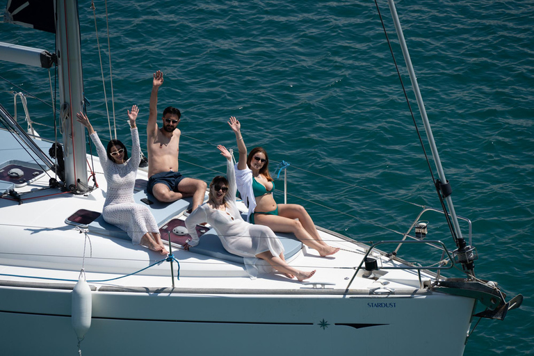 Croisière Dia Sailing avec repas et boissons tout comprisCroisière Dia avec service de transfert inclus