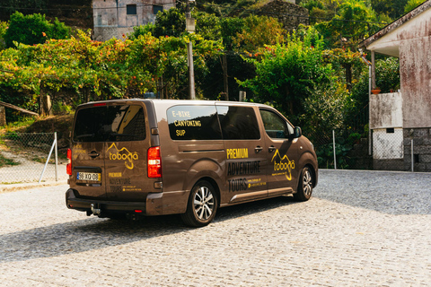 Do Porto: Viagem de Canyoning no Parque Nacional do Gerês
