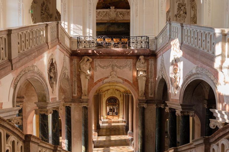 Munich: Private Chiemsee, Palace, and Eagle's Nest Tour